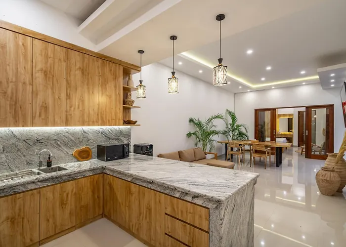 With Pool & Kitchen- New Listing - Perfect Getaway Villa *