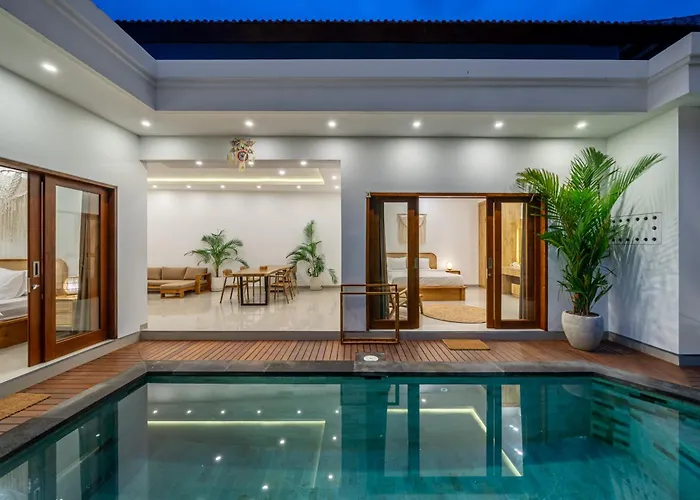 Villa With Pool & Kitchen- New Listing - Perfect Getaway Canggu